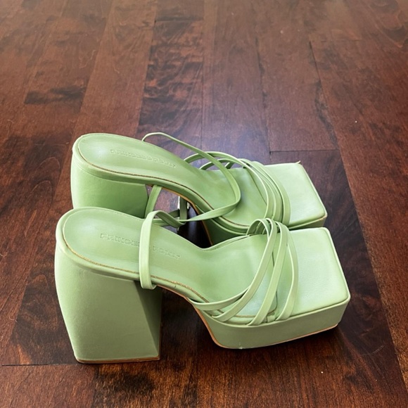 Princess polly heels - Picture 4 of 4